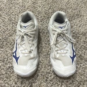 mizuno womens volleyball shoes